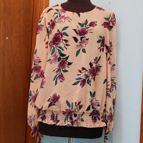 Charming Charlie Tops - Cute peachy colored top